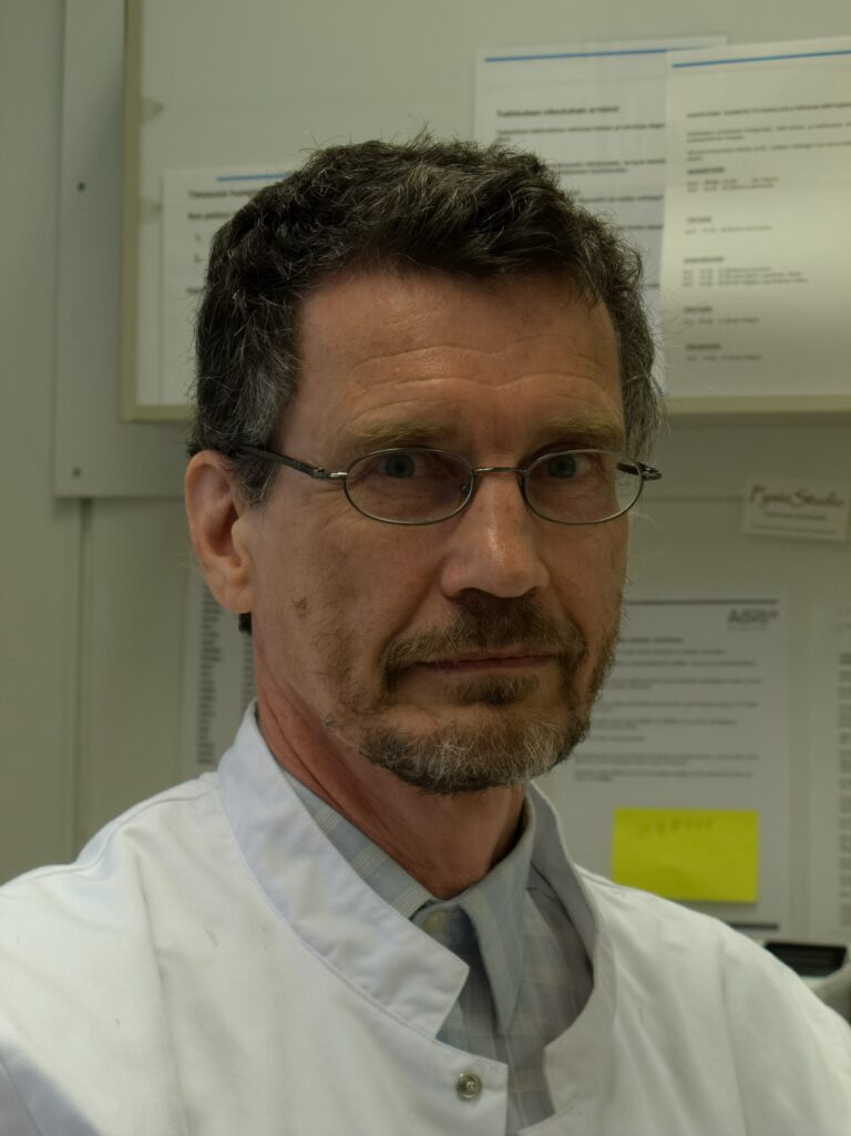 Harri Hemilä, MD, PhD, discusses studies that vindicate Linus Pauling